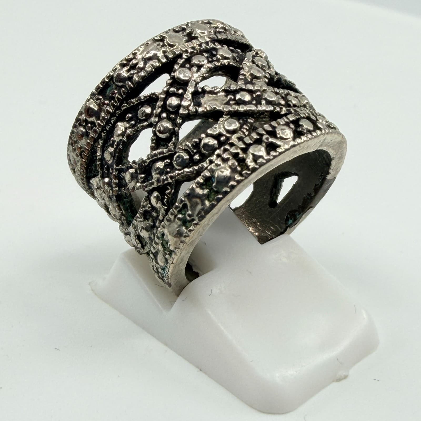 Vintage Brutalist Silver Tone Wide Cigar Band Ring Textured Openwork Size 5 - Thumbnail 3