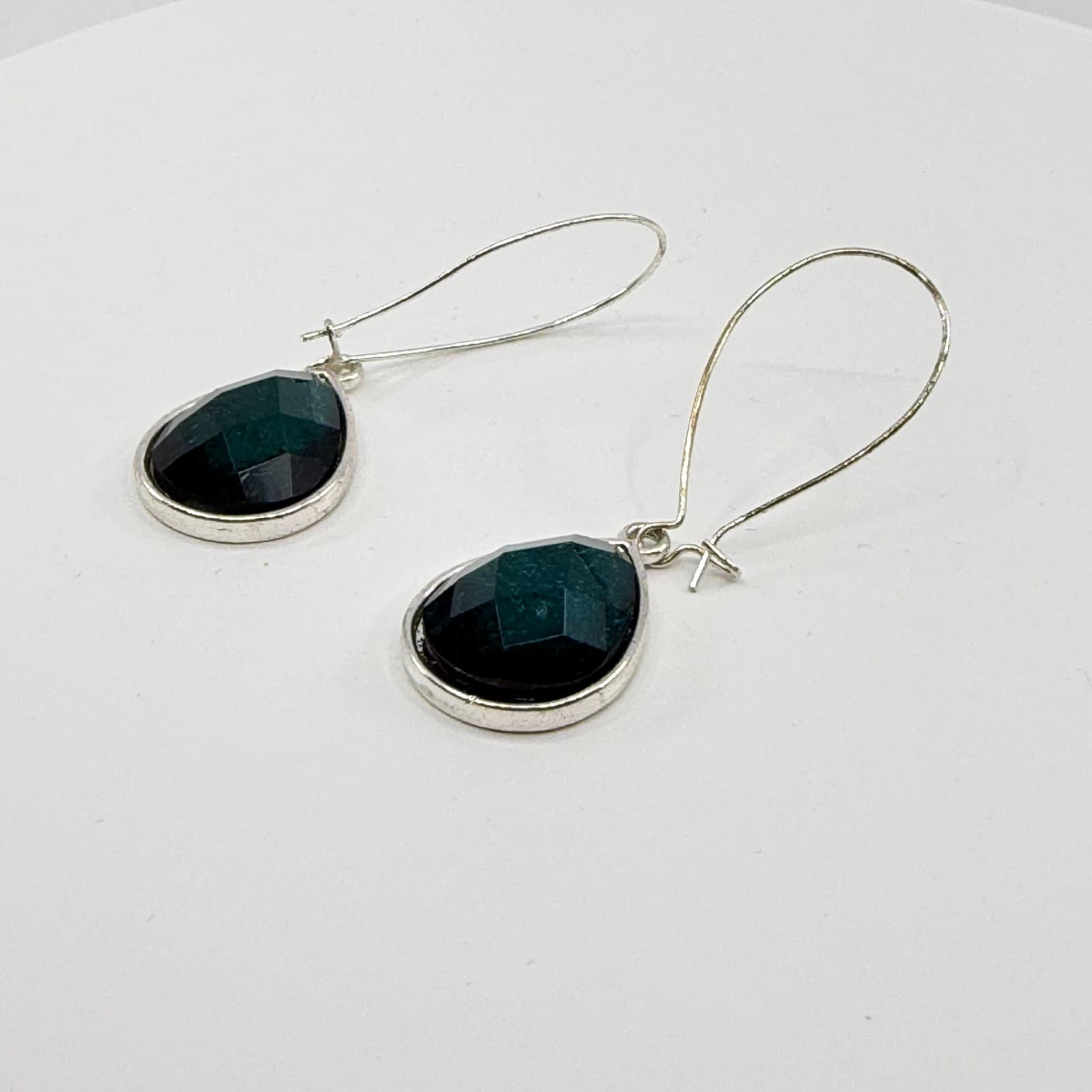 Vintage Silver Tone Faceted Teal Green Glass Teardrop Drop Earrings Classic - Thumbnail 3