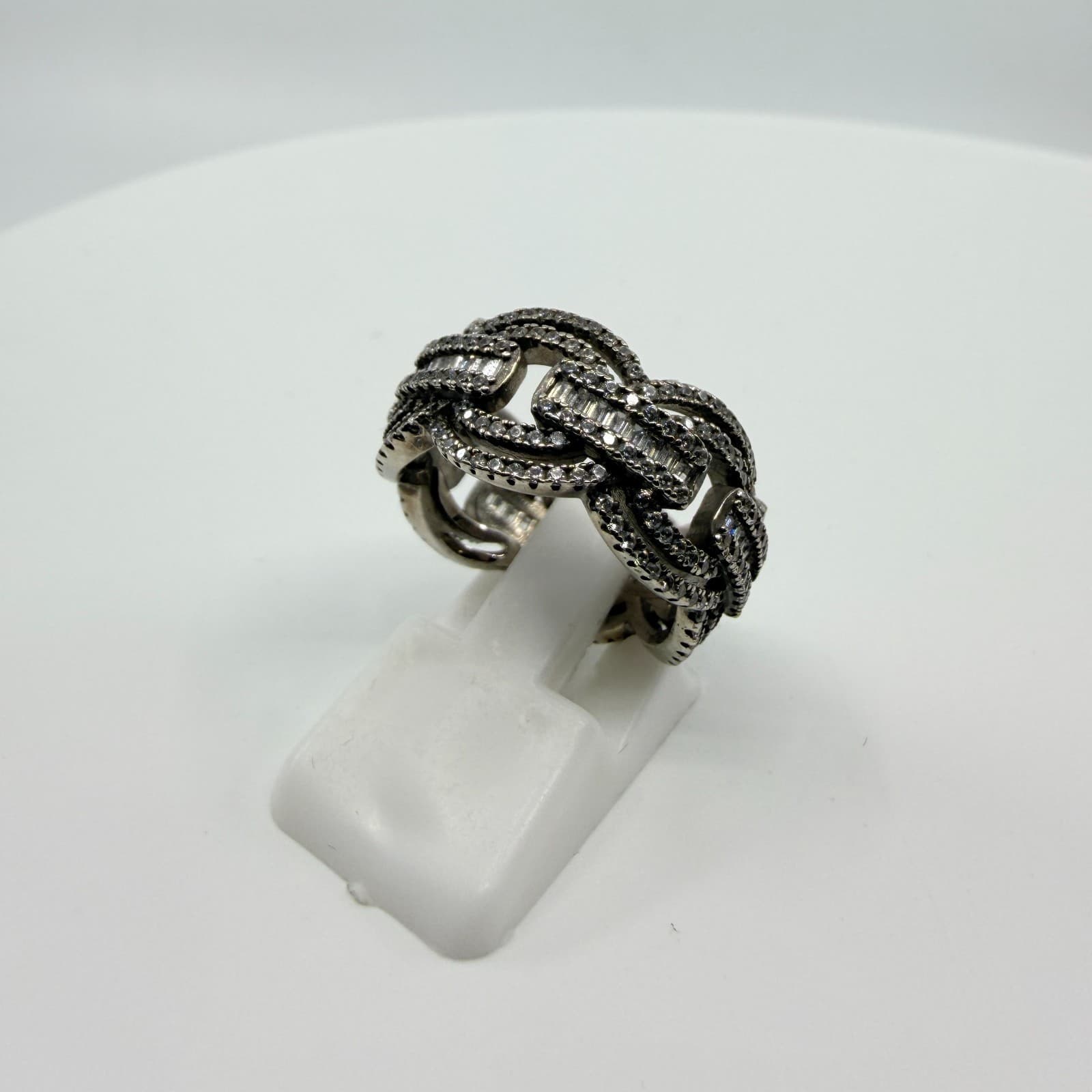 Vintage Silver Tone CZ Interlocking Link Statement Ring Baguette Pave Size 7 - Thumbnail 3