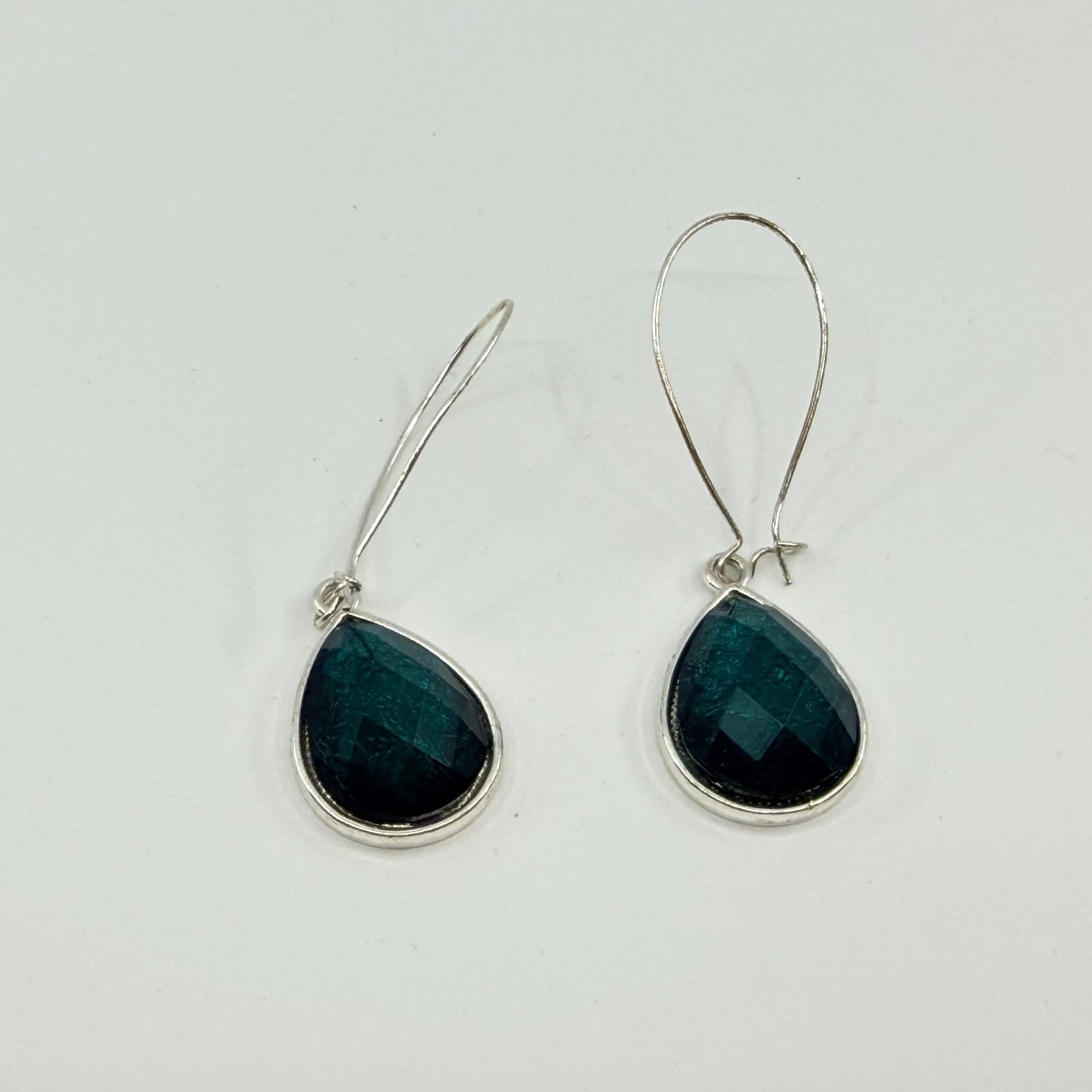 Vintage Silver Tone Faceted Teal Green Glass Teardrop Drop Earrings Classic - Thumbnail 6