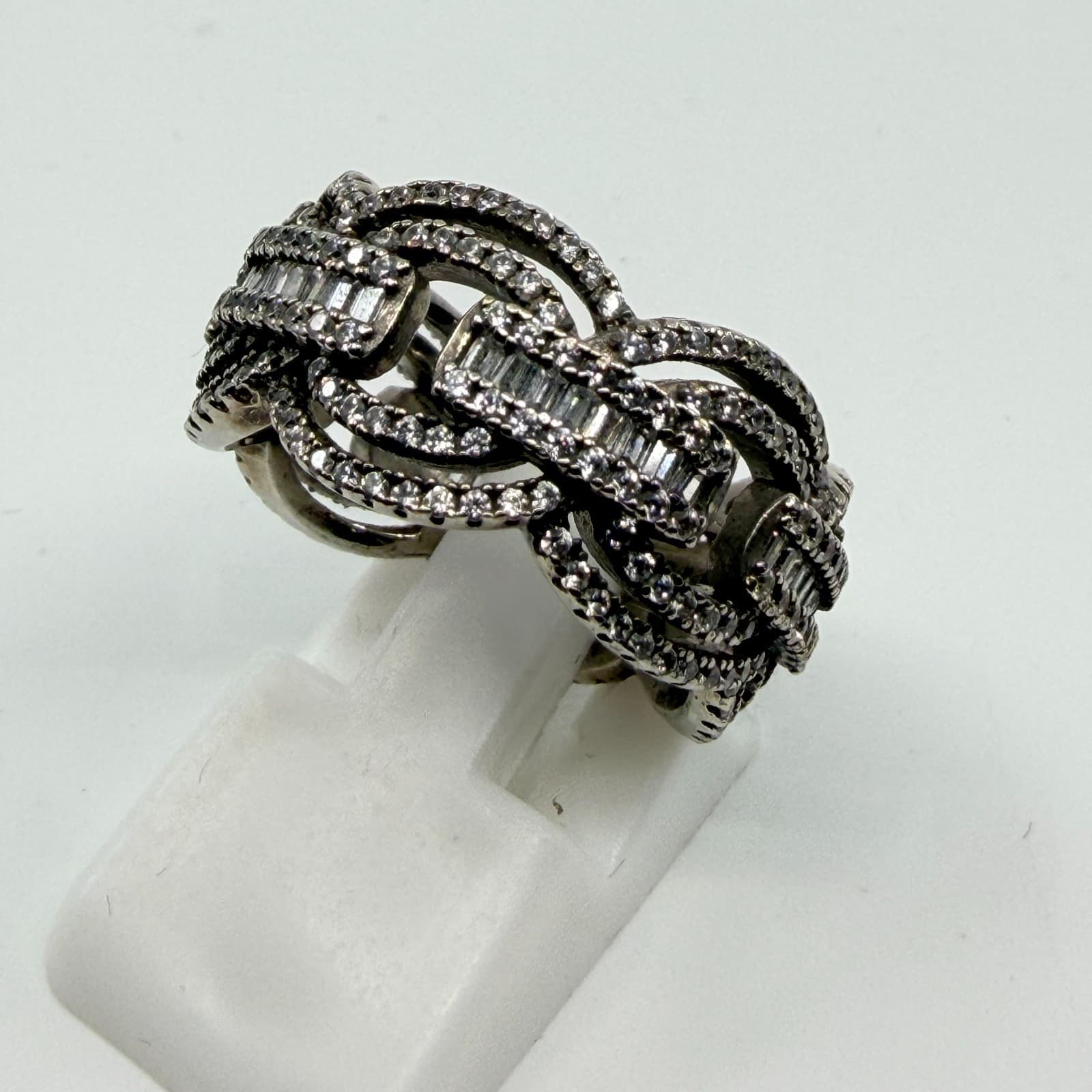 Vintage Silver Tone CZ Interlocking Link Statement Ring Baguette Pave Size 7 - Thumbnail 4