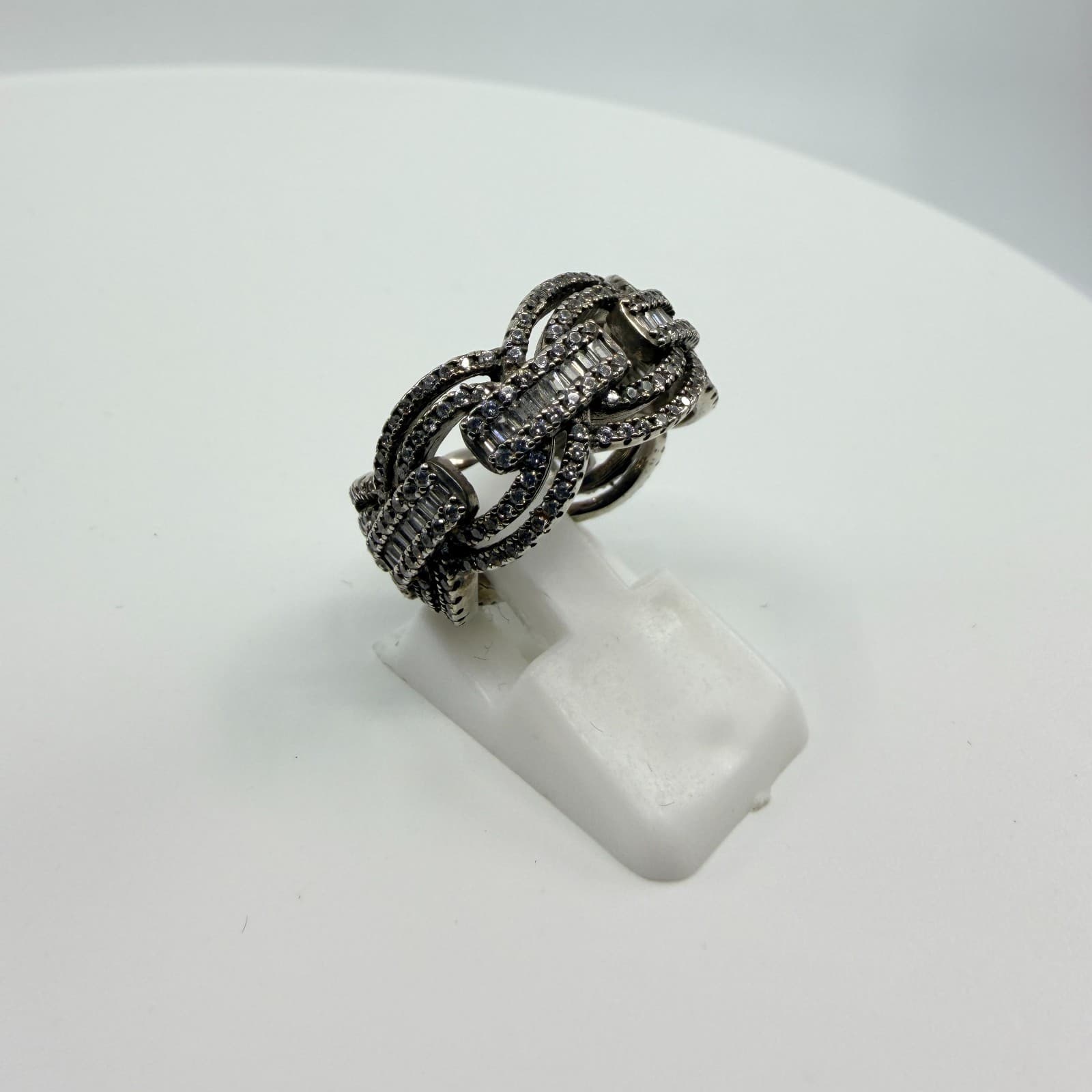 Vintage Silver Tone CZ Interlocking Link Statement Ring Baguette Pave Size 7 - Thumbnail 2