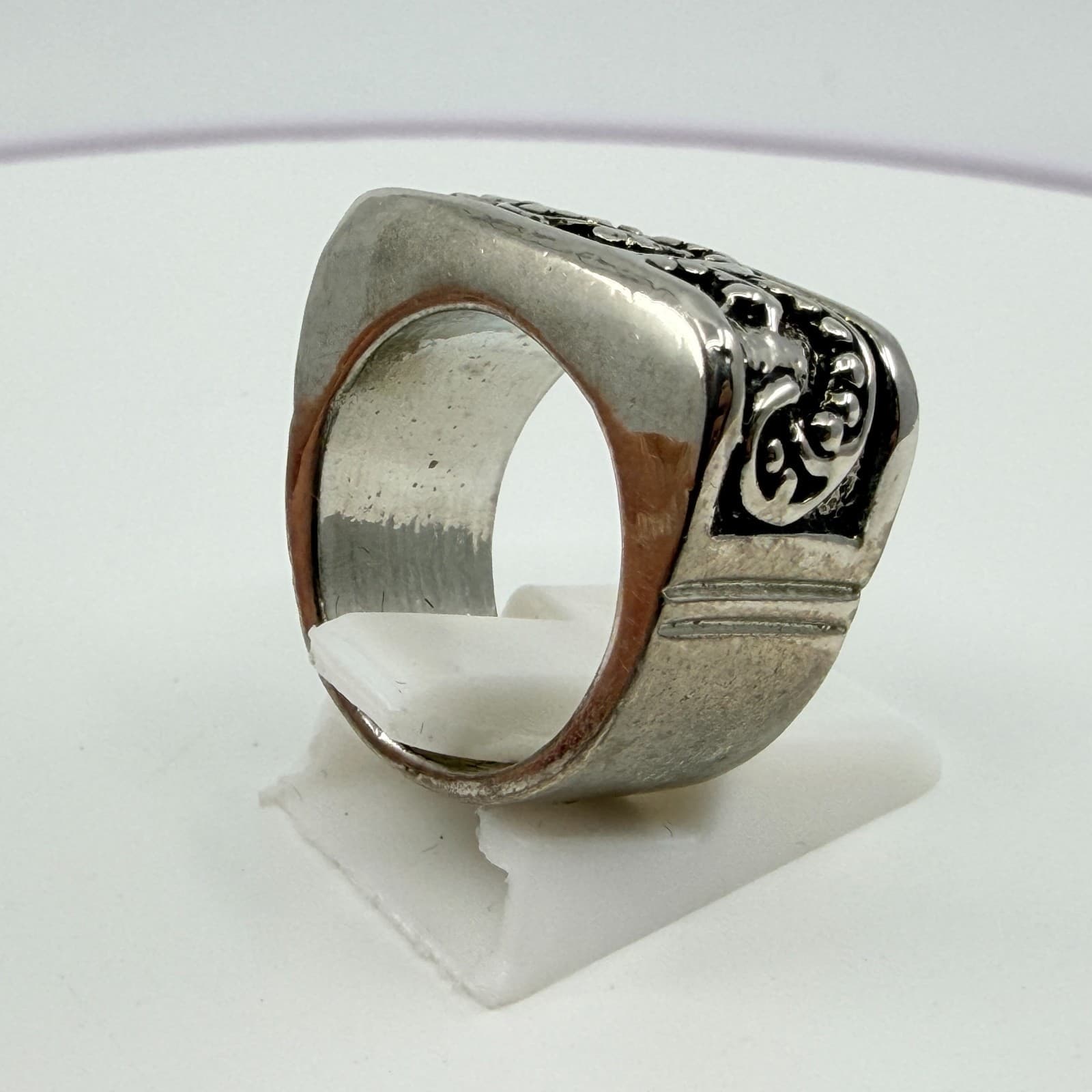 Vintage Silver Tone Ornate Scroll Filigree Wide Signet Band Ring Retro Statement - Thumbnail 6