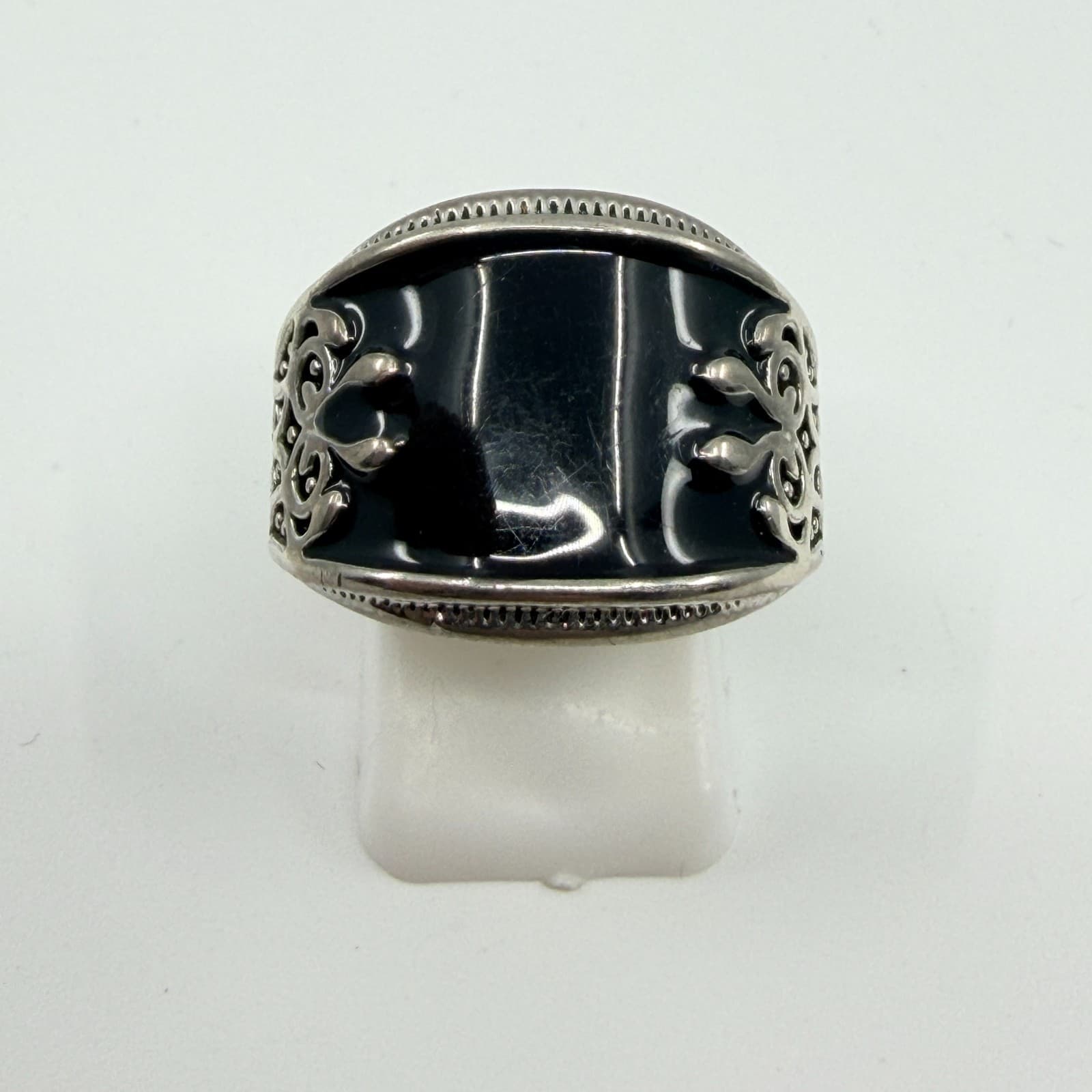 Vintage Gothic Black Enamel Wide Band Ring Silver Tone Filigree Details Size 8.5 - Thumbnail 7