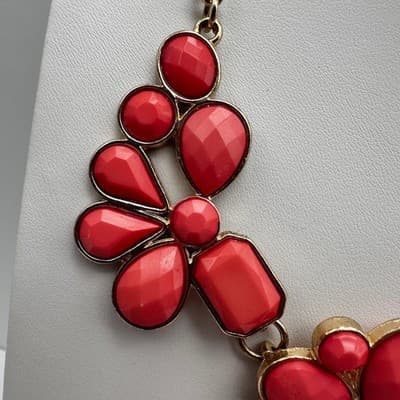 Vintage 90s Gold Tone Red Faceted Resin Flower Boho Necklace Women's Jewelry 90s - Thumbnail 6