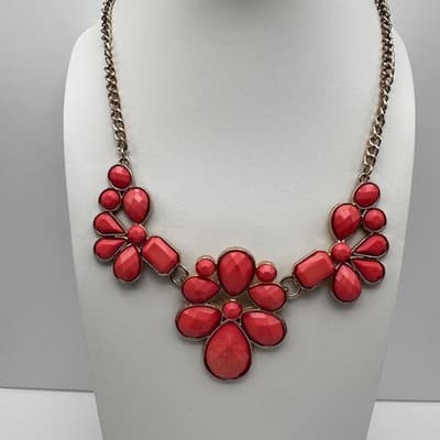 Vintage 90s Gold Tone Red Faceted Resin Flower Boho Necklace Women's Jewelry 90s - Thumbnail 2