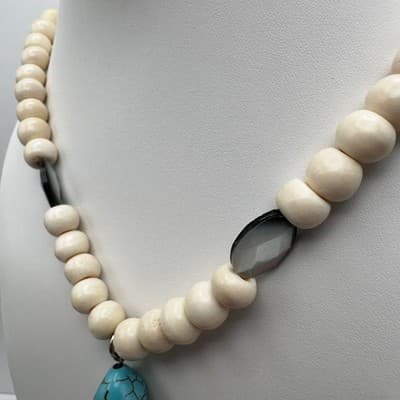 Vintage 90s Chico's Cream Beaded Necklace Faux Turquoise Tassel Boho Jewelry 90s - Thumbnail 9