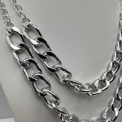 Vintage 90s Silver Tone Double Layer Curb Chain Necklace & Pearl Earrings Set - Thumbnail 3