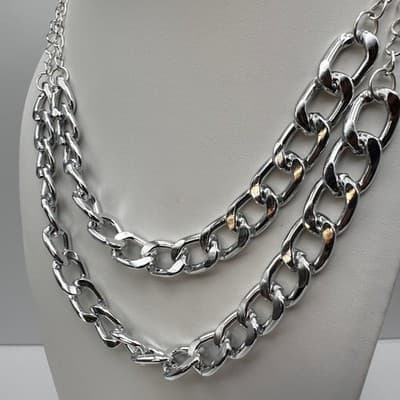 Vintage 90s Silver Tone Double Layer Curb Chain Necklace & Pearl Earrings Set - Thumbnail 4