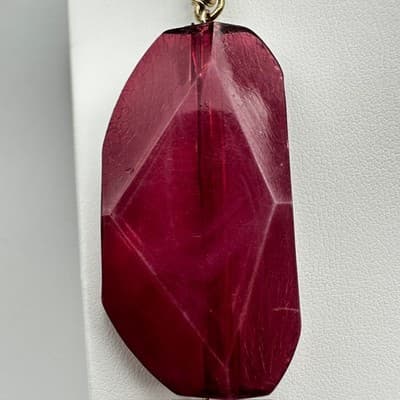 Vintage Y2K Chunky Burgundy Stone Resin Necklace Gold Tone Hammered Links Y2K - Thumbnail 5