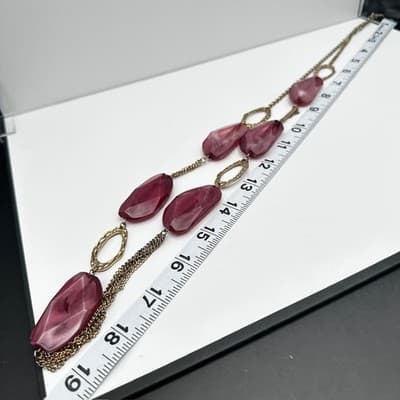 Vintage Y2K Chunky Burgundy Stone Resin Necklace Gold Tone Hammered Links Y2K - Thumbnail 11