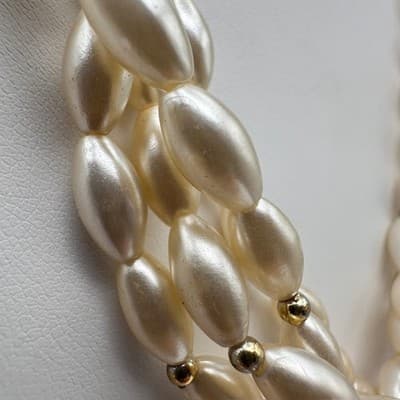 Vintage 80s Cream Faux Pearl Multi Strand Necklace Gold Tone Women's Jewelry Y2K - Thumbnail 4