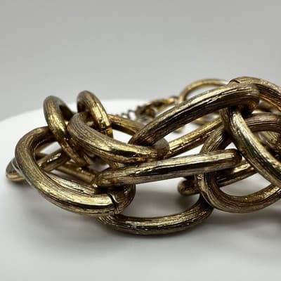 Vintage 80s Gold Tone Chunky Oval Trio-Strand Link Chain Hand Bracelet Jewelry - Thumbnail 4