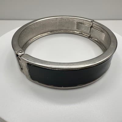 Vintage 90s Black Enamel Hinged Bangle Bracelet Silver Tone Women's Jewelry - Thumbnail 2