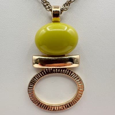 Vintage Statement Pendant Necklace with Yellow Bead & Gold Tone Chain Jewelry - Thumbnail 10