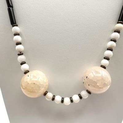 Vintage 90s Black & White Beaded Statement Necklace w Large Faceted Orbs Jewelry - Thumbnail 2