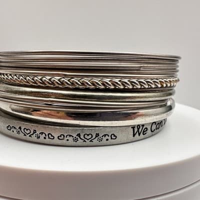 Vintage 90s Mother Teresa Quote Bangle Bracelet Set Silver Tone Hearts Jewelry - Thumbnail 3