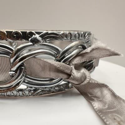 Vintage Y2K Silver Tone Interlocking Link Bracelet Grey Ribbon Woven Statement - Thumbnail 7
