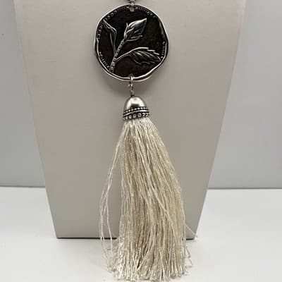 Vintage 80s Mother Pearl Leaf & Shell Bead Tassel Pendant Long Necklace Jewelry - Thumbnail 8