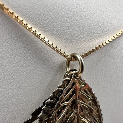 Vintage 90s Gold Tone Leaf Tassel Necklace Box Chain Boho Statement Pendant - Thumbnail 5