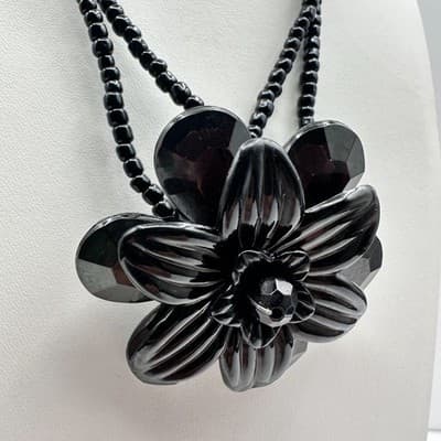 Vintage Y2K Black Beaded Necklace Floral Pendant Statement Retro Boho Jewelry - Thumbnail 3