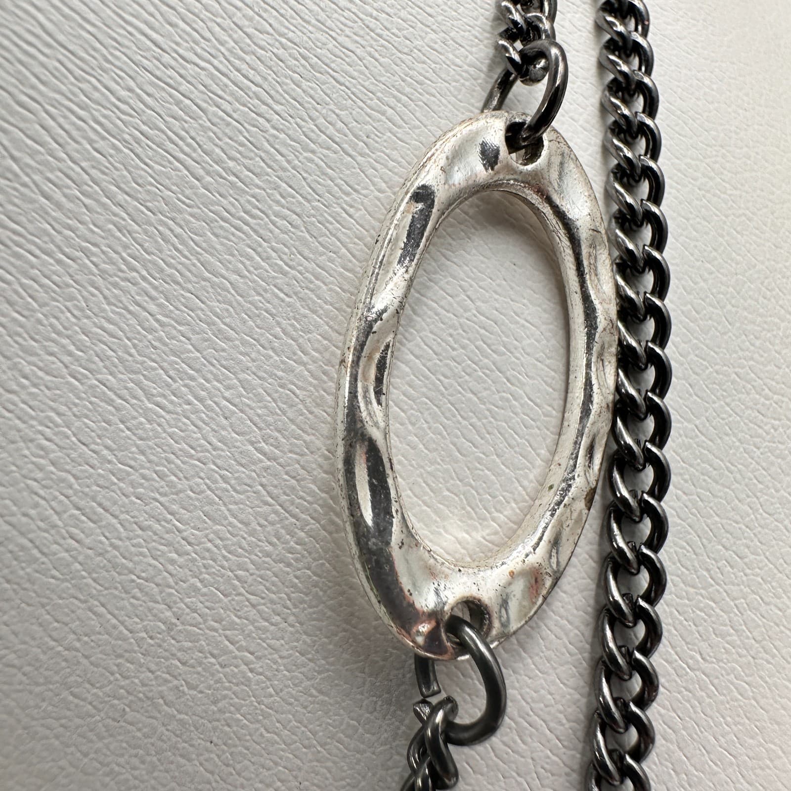 Vintage 80s Gunmetal Station Necklace Clear Beads Black Pendant Jewelry - Thumbnail 5