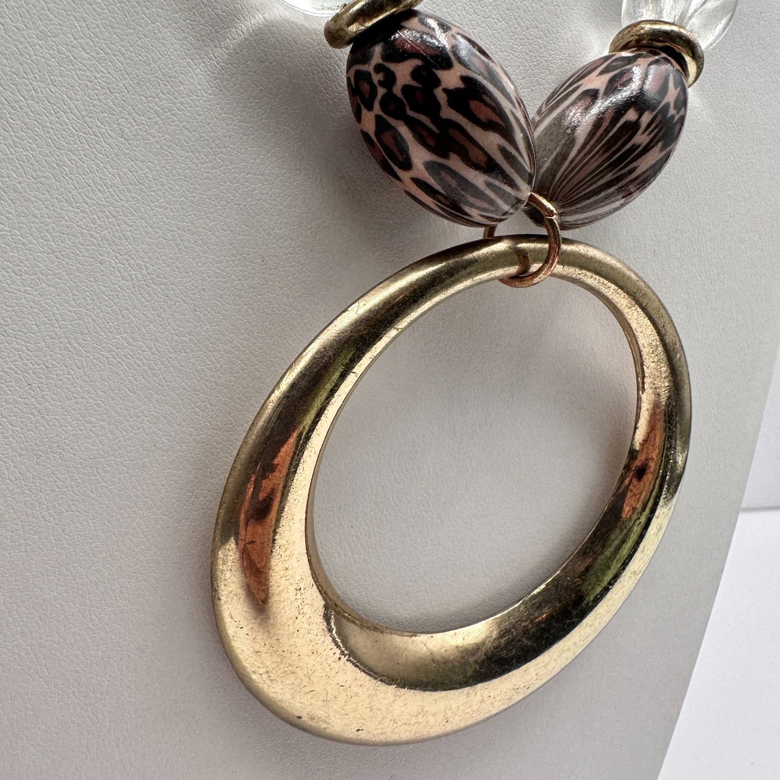 Vintage 90s Gold Tone Statement Necklace Clear Leopard Beads Large Hoop Jewelry - Thumbnail 7