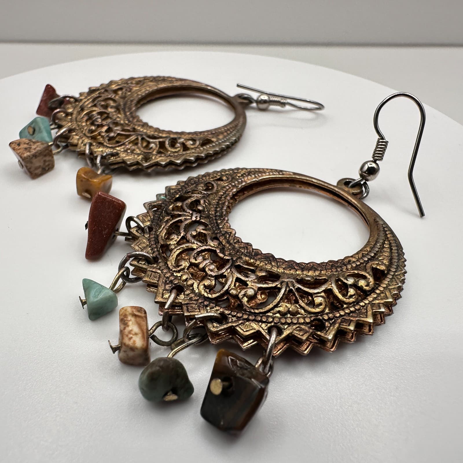 Vintage 90s Natural Stone Chip Crescent Hoop Earrings Bronze Tone Jewelry Boho - Thumbnail 5