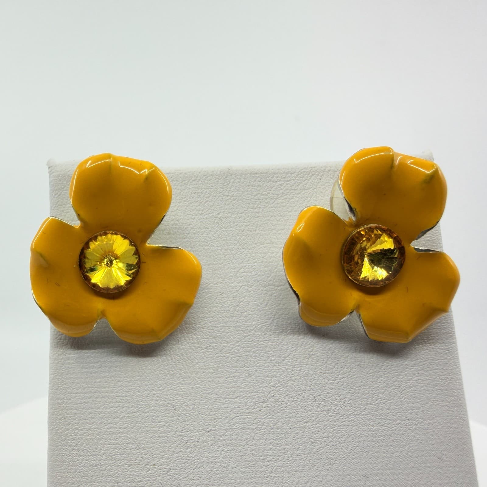 VTG Yellow Enamel Flower Stud Earrings Cottagecore Boho Statement Festival Gift - Thumbnail 5