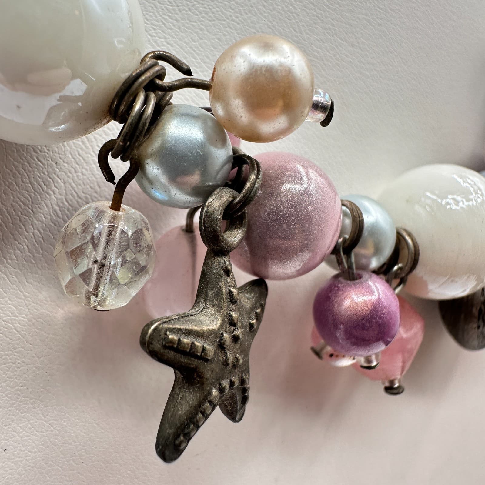 Vintage 90s Pink White Beaded Charm Necklace Drama Masks Starfish Silver Tone - Thumbnail 4