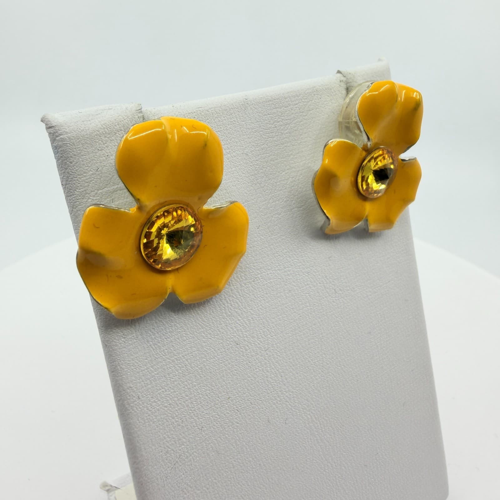 VTG Yellow Enamel Flower Stud Earrings Cottagecore Boho Statement Festival Gift - Thumbnail 2