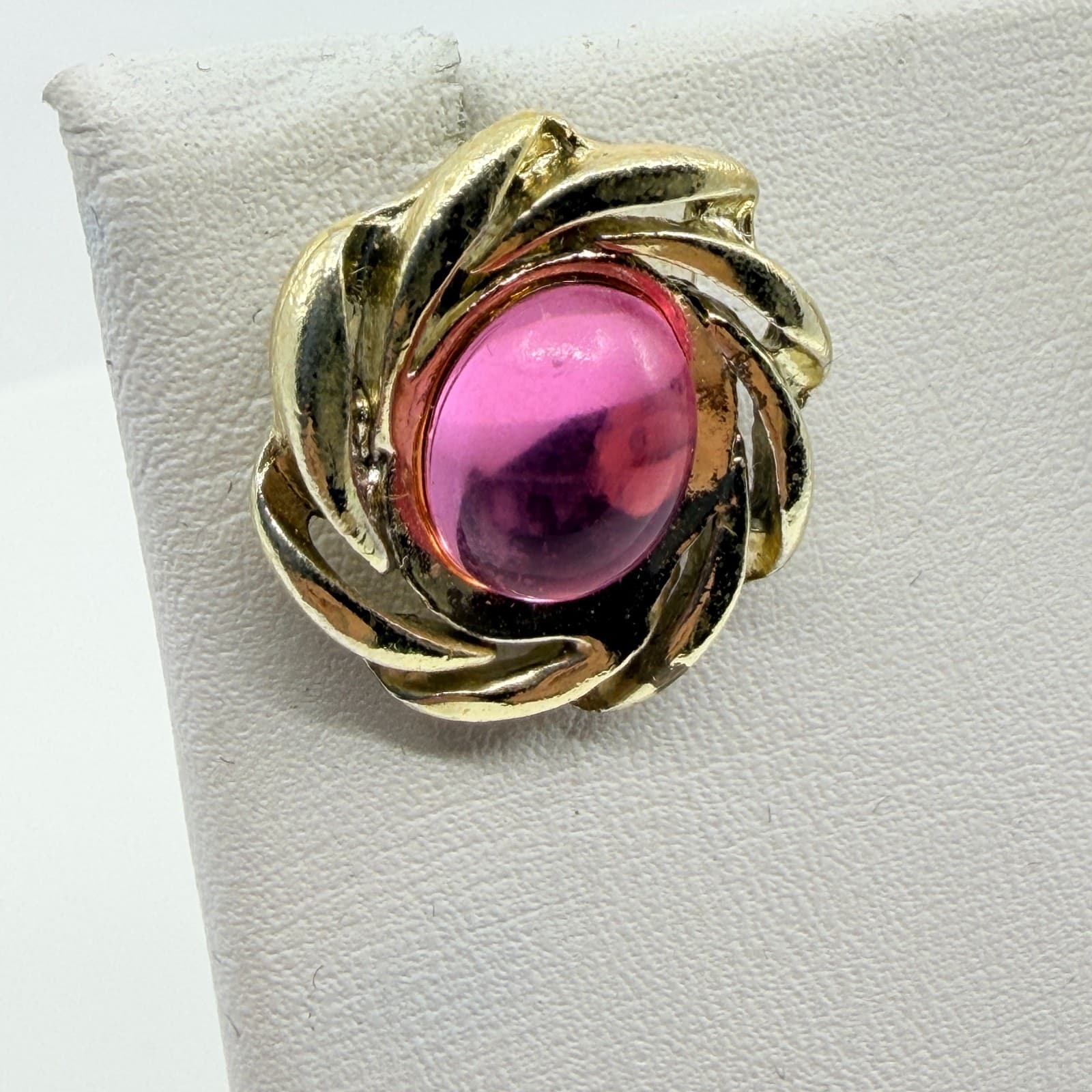 VTG Radiant Pink Cabochon Swirl Stud Earrings Gold Tone Statement Jewelry Gift - Thumbnail 4