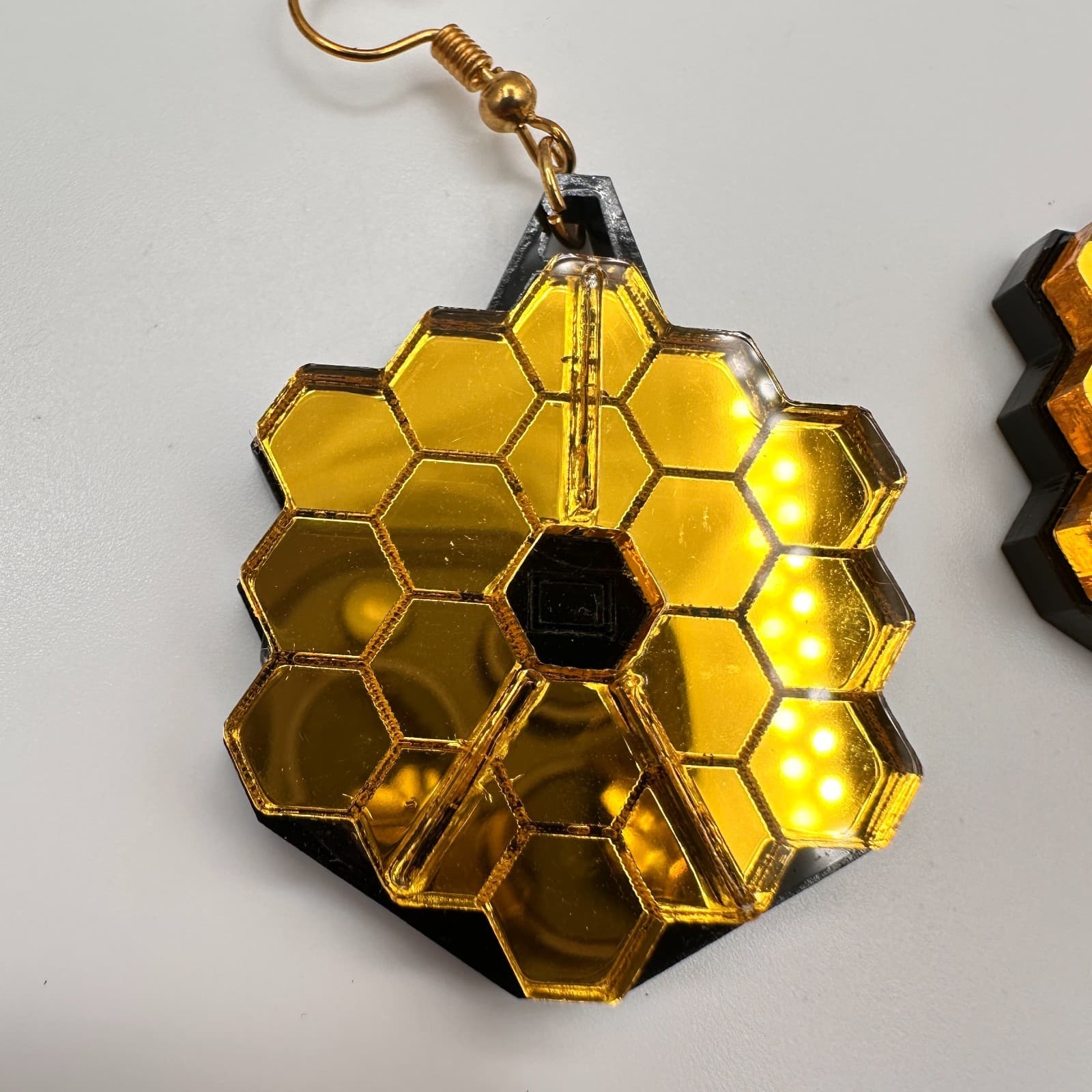 Vintage 90s Space Telescope Jewelry Gold Tone Mirror Hexagon Drop Earrings Boho - Thumbnail 2