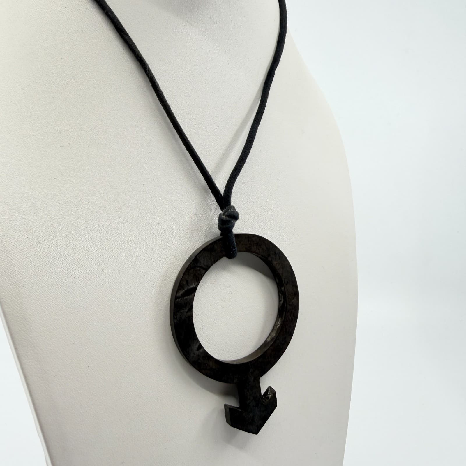 VTG Gothic Black Carved Wood Mars Male Symbol Pendant Necklace Statement Gift - Thumbnail 6