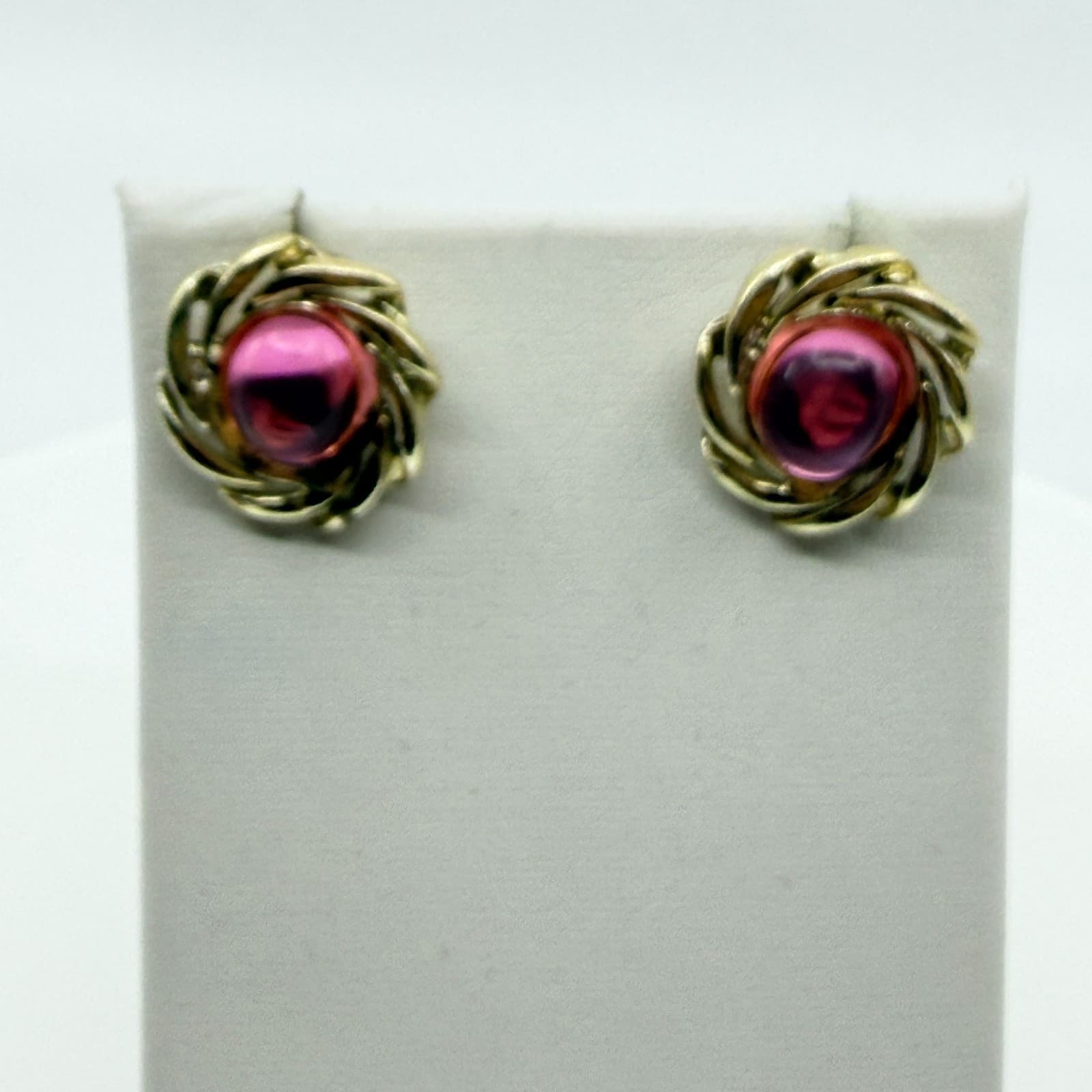 VTG Radiant Pink Cabochon Swirl Stud Earrings Gold Tone Statement Jewelry Gift - Thumbnail 6