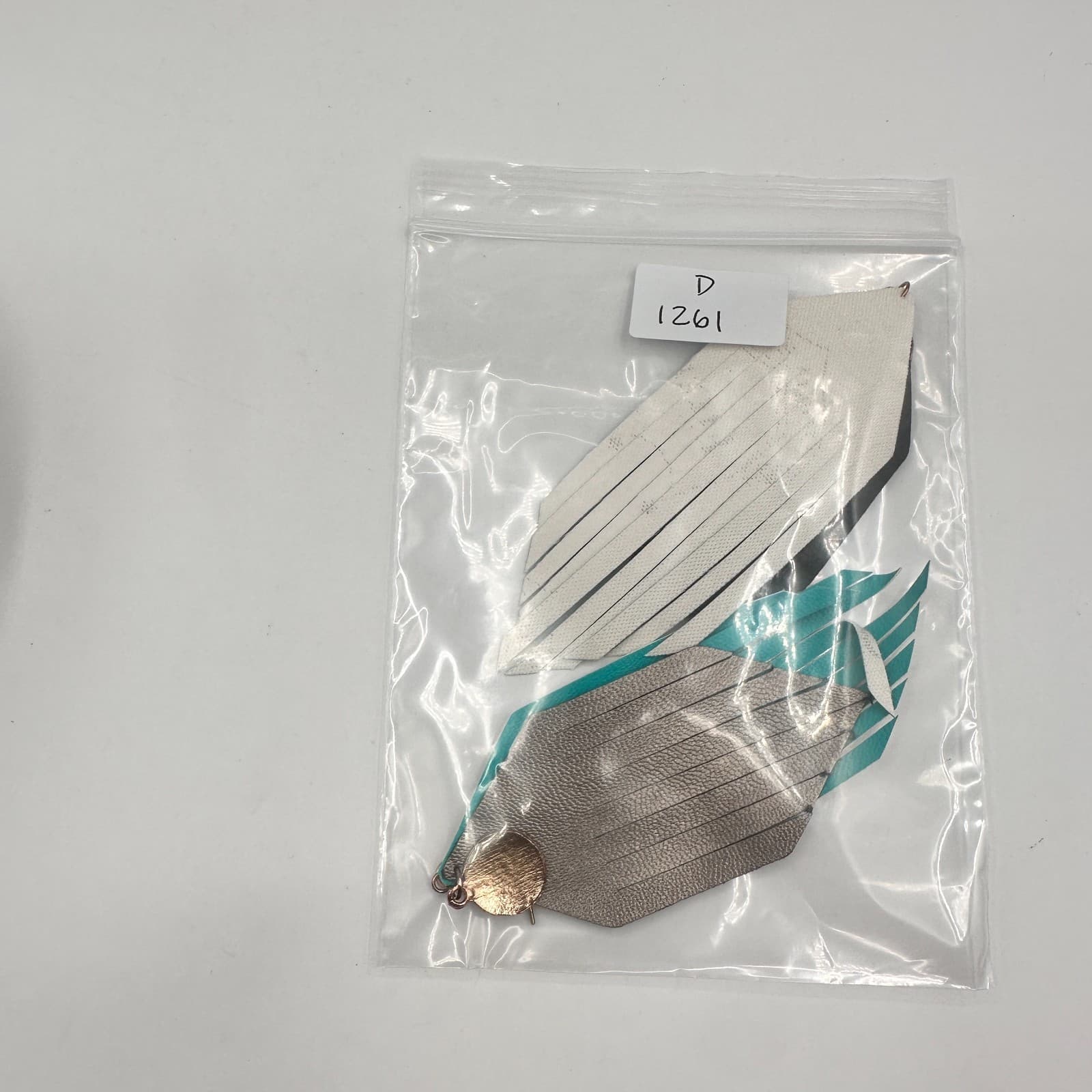Vintage 90s Faux Leather Fringe Earrings Teal Pewter Gold Tone Hammered Jewelry - Thumbnail 8
