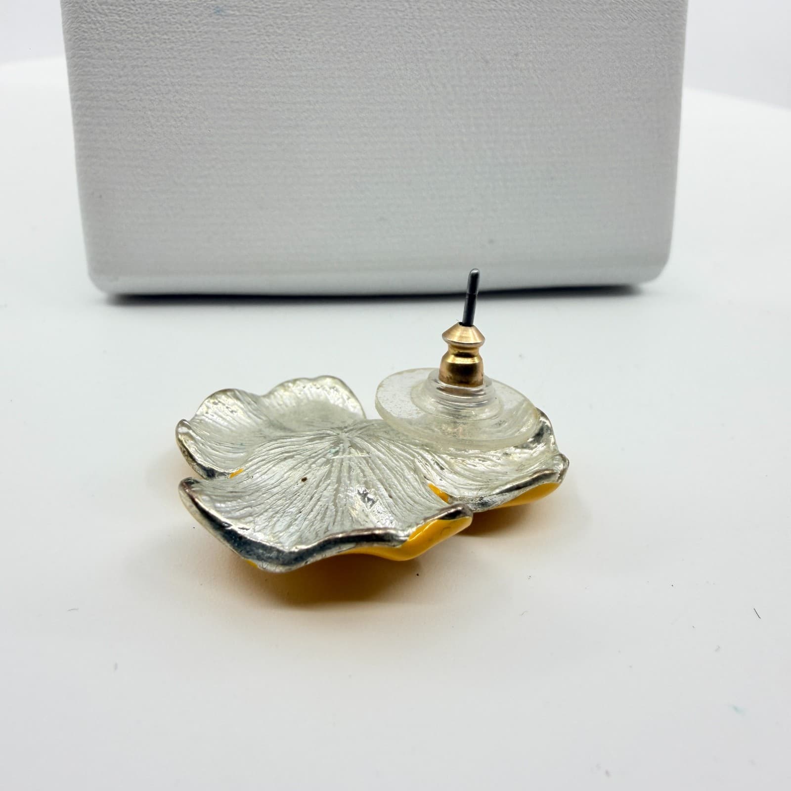 VTG Yellow Enamel Flower Stud Earrings Cottagecore Boho Statement Festival Gift - Thumbnail 8