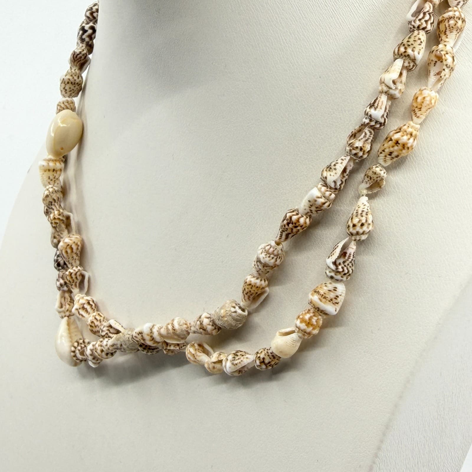 Coastal Seashell Beaded Necklace Boho Beach Summer Jewelry Tan White Natural - Thumbnail 6