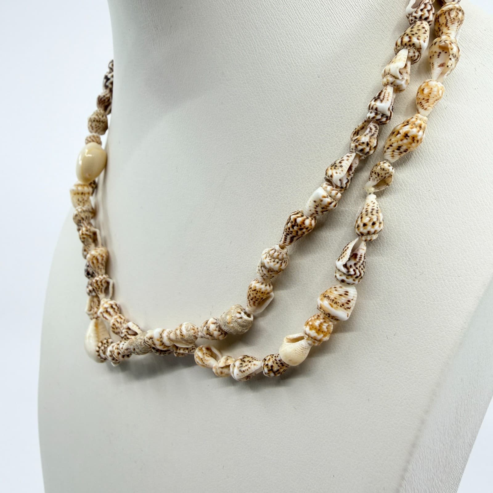 Coastal Seashell Beaded Necklace Boho Beach Summer Jewelry Tan White Natural - Thumbnail 4