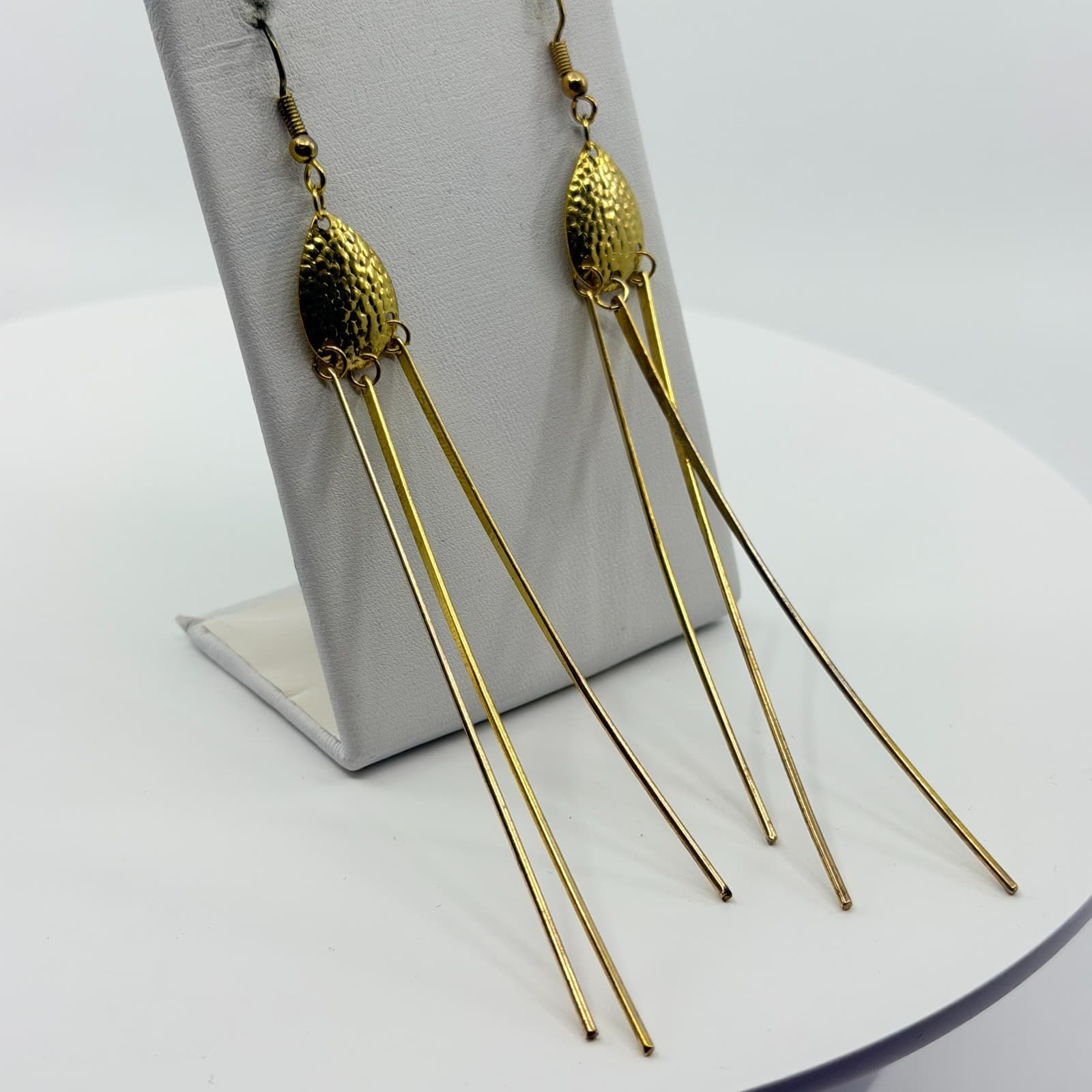 Gold Tone Hammered Teardrop Long Bar Fringe Dangle Earring Statement Modern Chic - Thumbnail 4