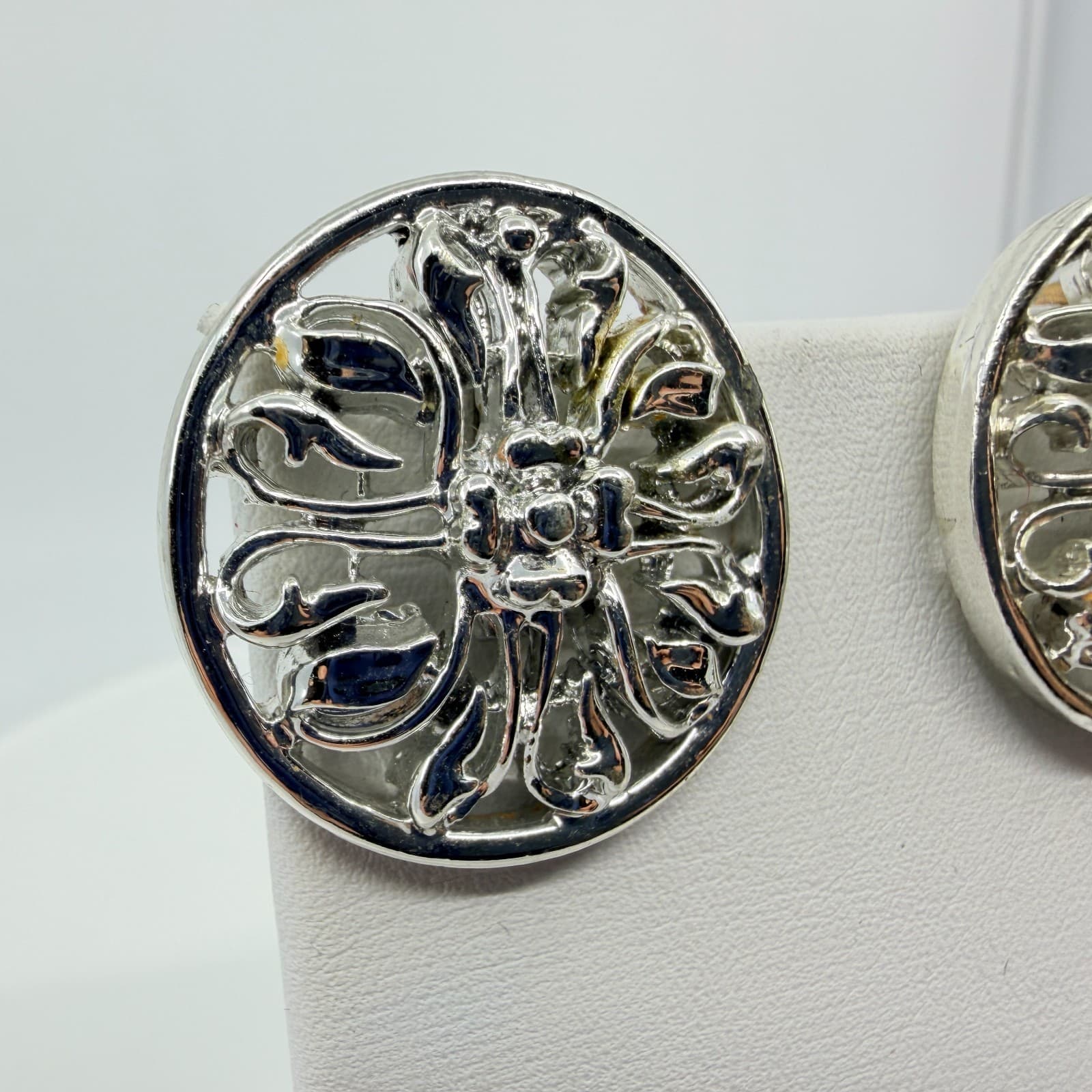 Silver Tone Metal Open Filigree Floral Circle Clip On Earrings Statement Boho - Thumbnail 5