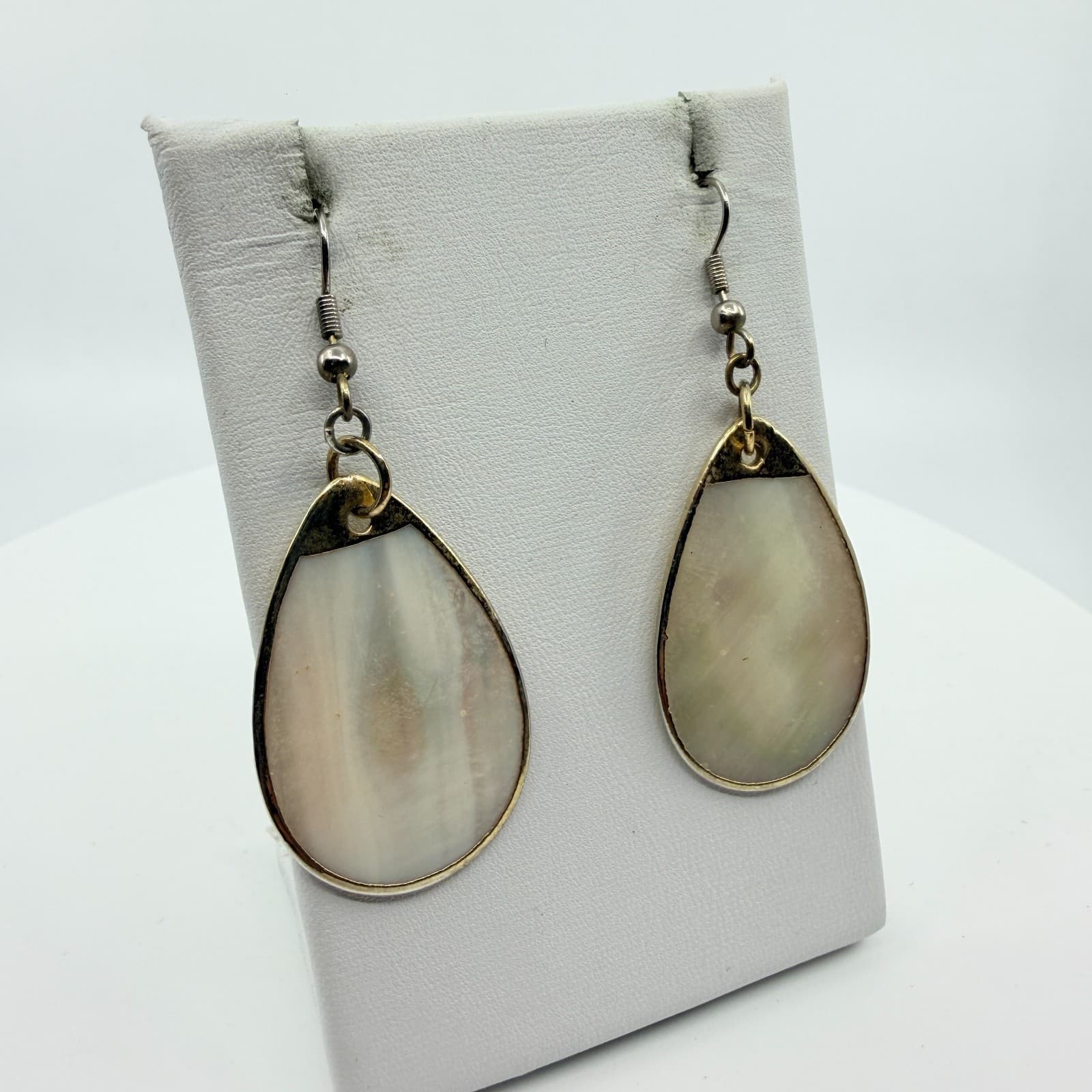 Mother of Pearl Teardrop Dangle Earrings Boho Chic Gold Tone Metal Jewelry Gift - Thumbnail 2