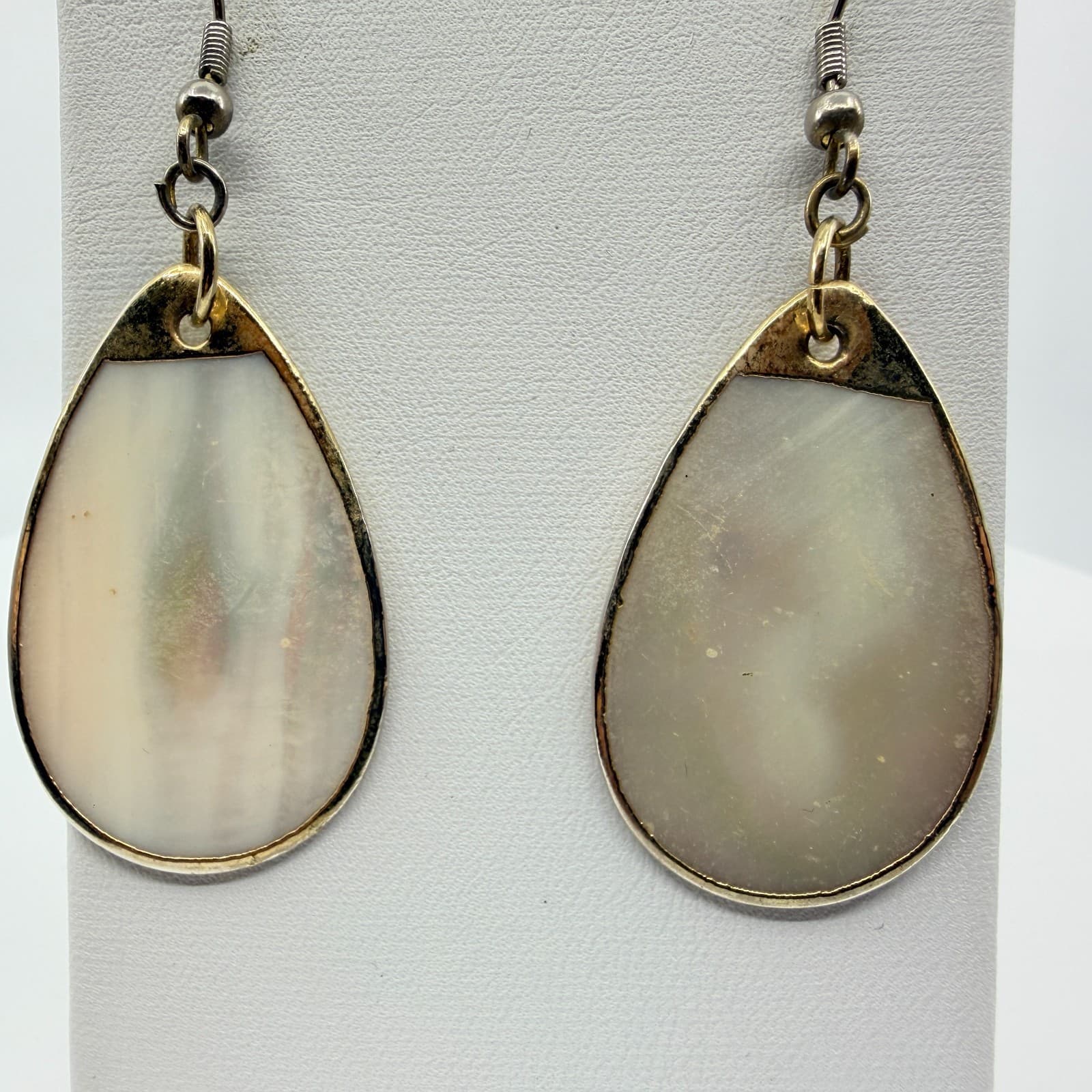 Mother of Pearl Teardrop Dangle Earrings Boho Chic Gold Tone Metal Jewelry Gift - Thumbnail 5