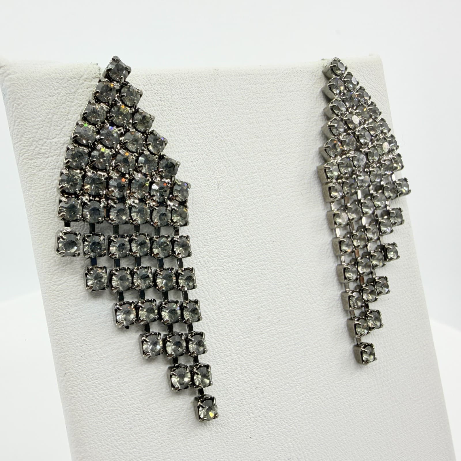 Y2K Glitzy Cascading Crystal Dangle Earrings Silver Tone Statement Glamour Gift - Thumbnail 3