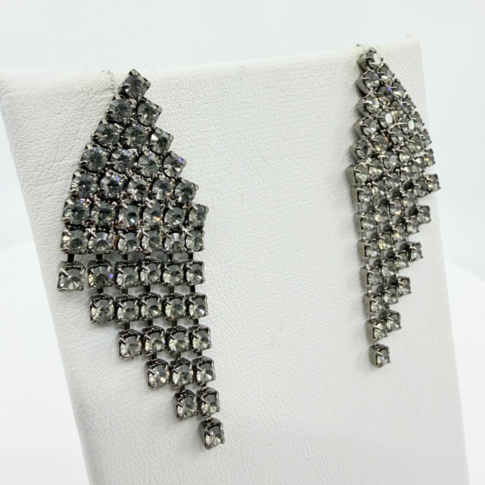 Y2K Glitzy Cascading Crystal Dangle Earrings Silver Tone Statement Glamour Gift - Thumbnail 7