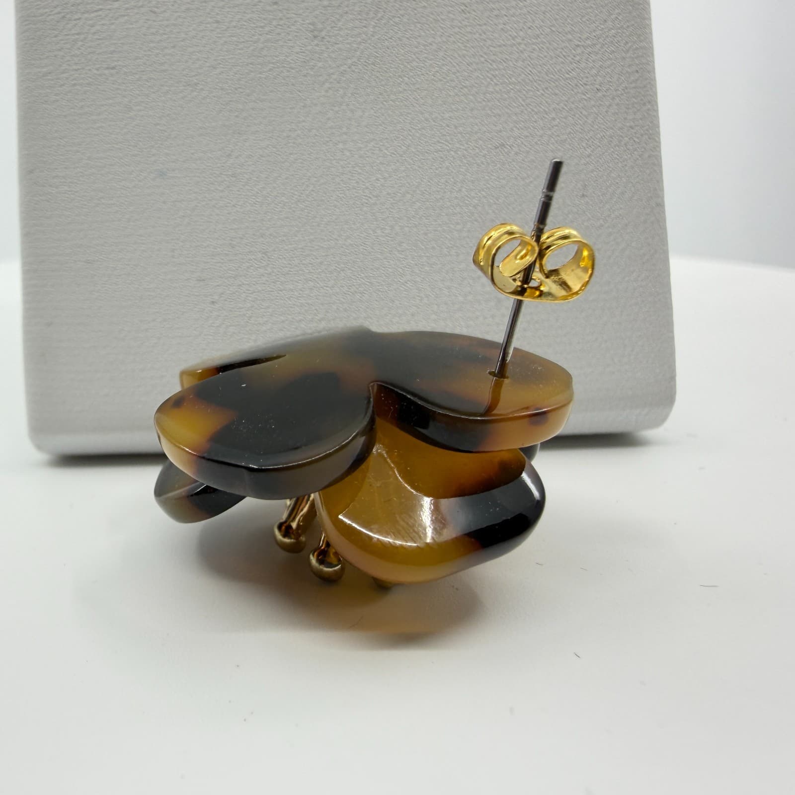 Tortoiseshell Flower Stud Earrings Gold Tone Petal Statement Boutique Chic Gift - Thumbnail 9