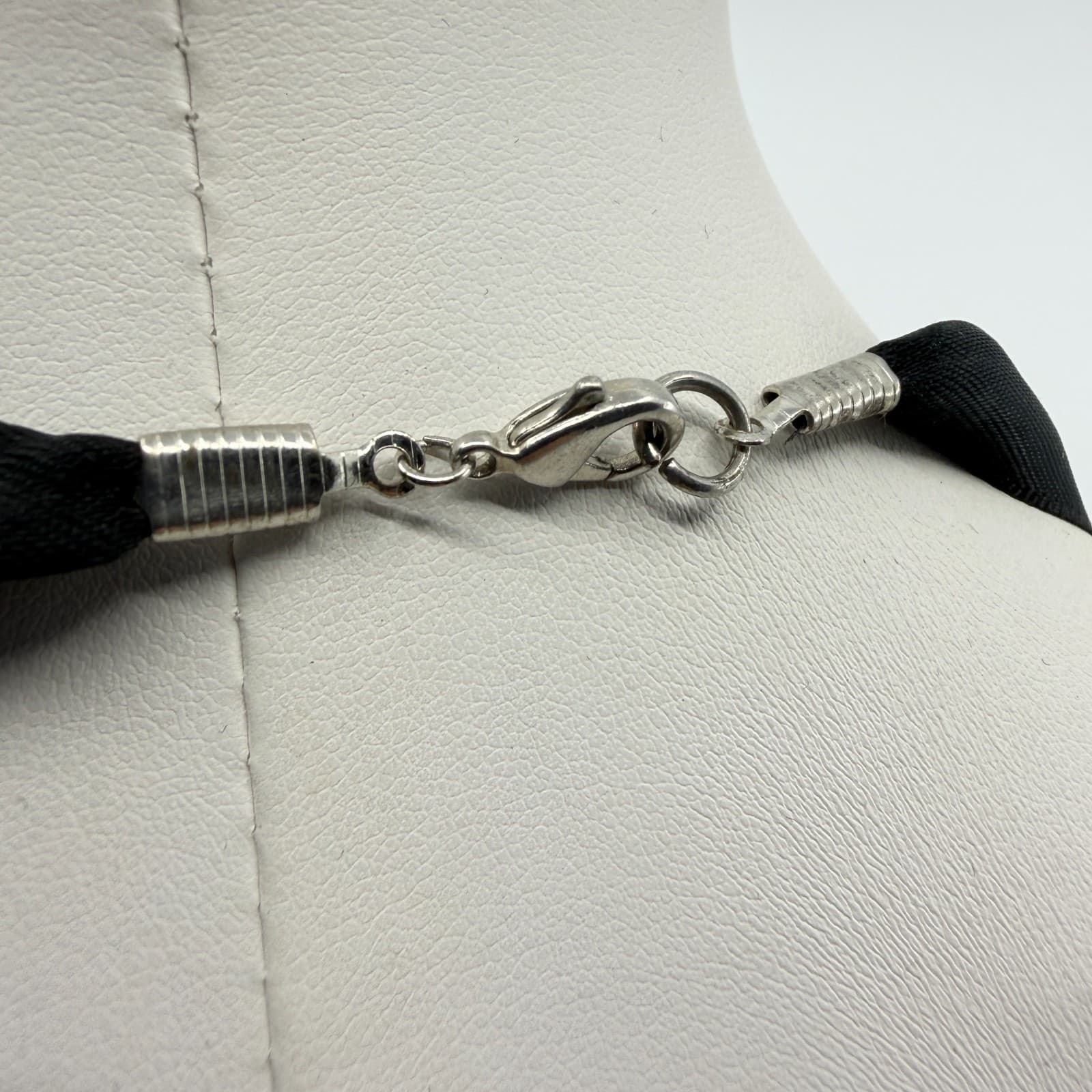 Handcrafted Glass Heart Pendant Necklace Black Ribbon Choker Statement Jewelry - Thumbnail 8