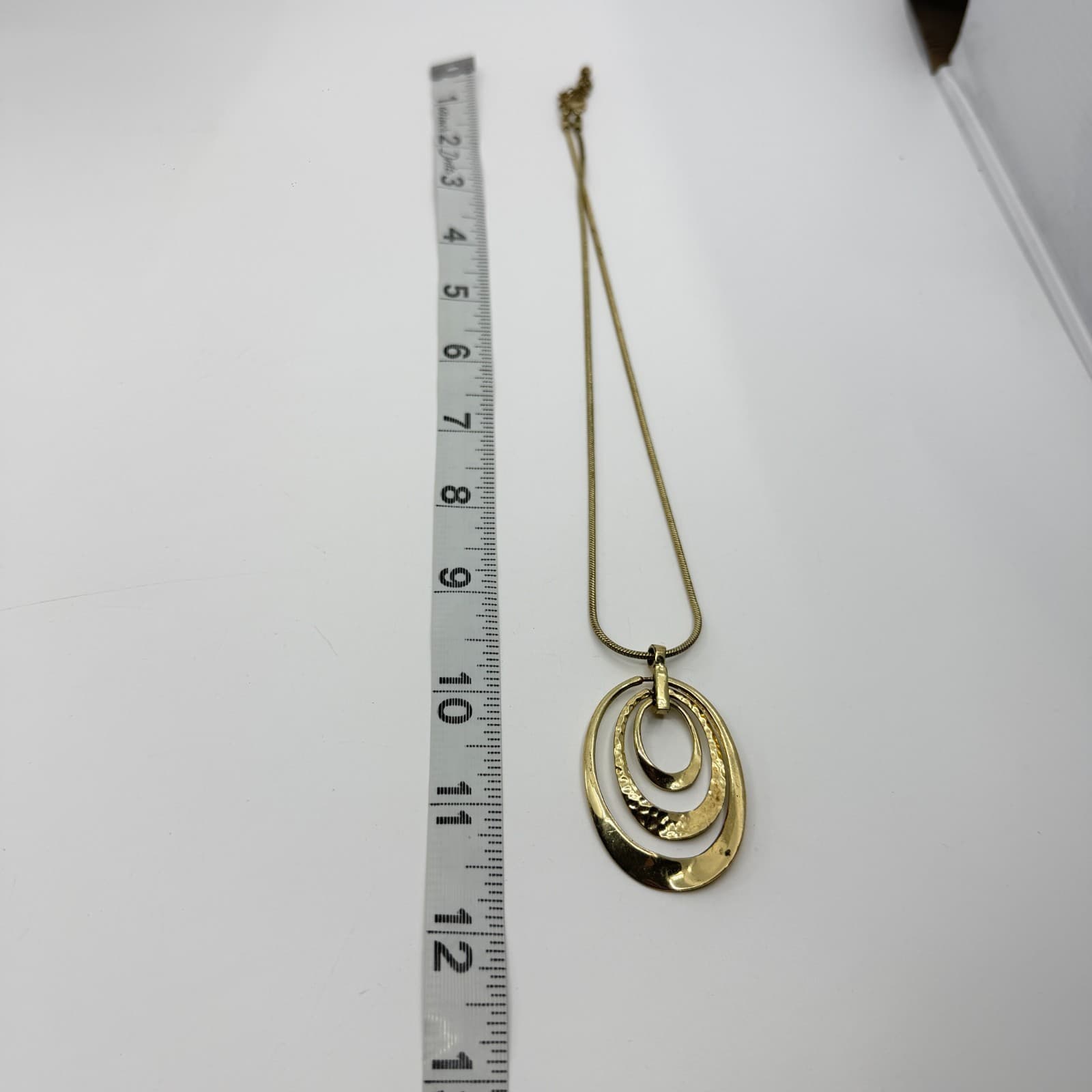 Gold Tone Hammered Oval Pendant Necklace Statement Layered Look Modern Jewelry - Thumbnail 9