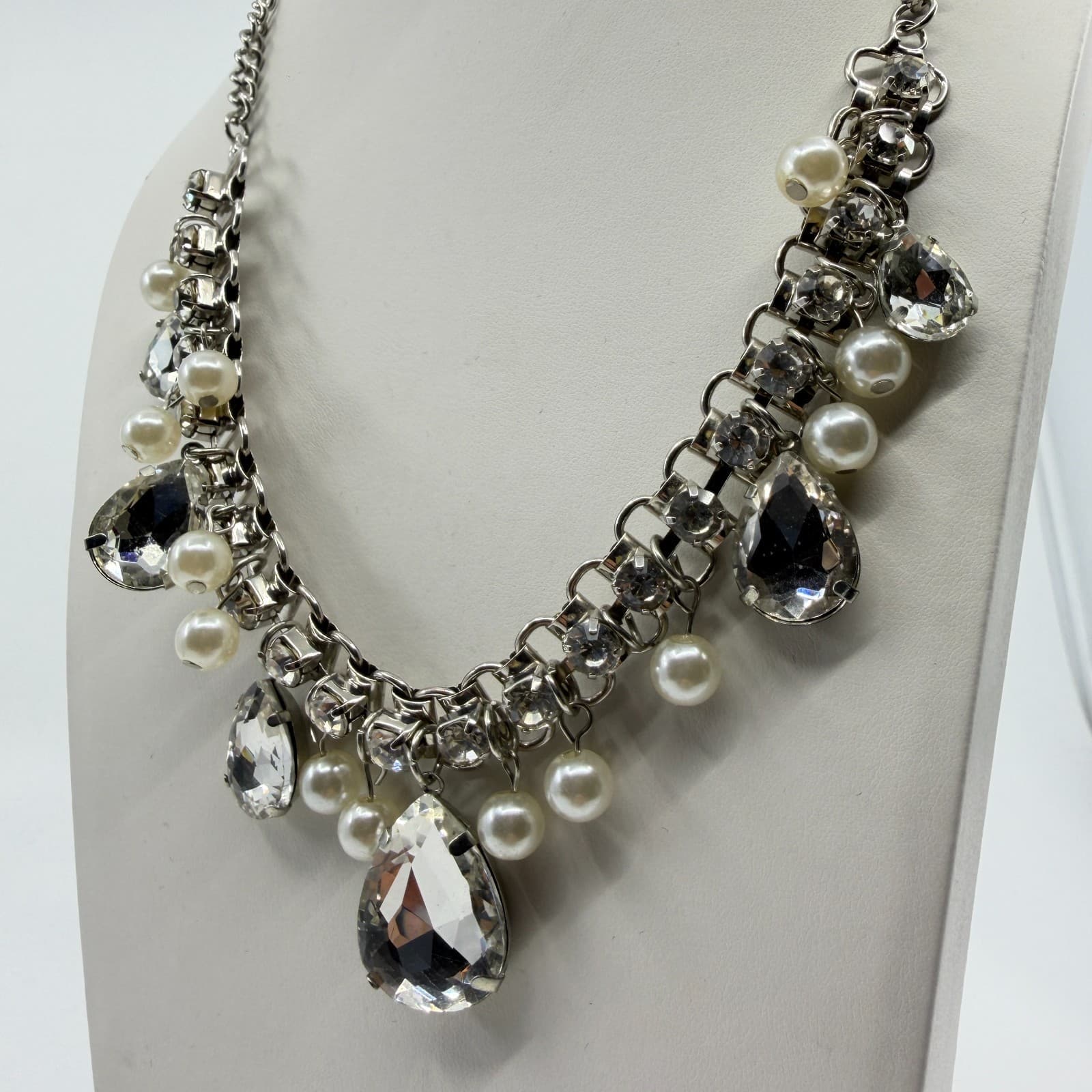 Glamorous Statement Necklace Clear Crystal Teardrop Faux Pearl Silver Tone Party - Thumbnail 8