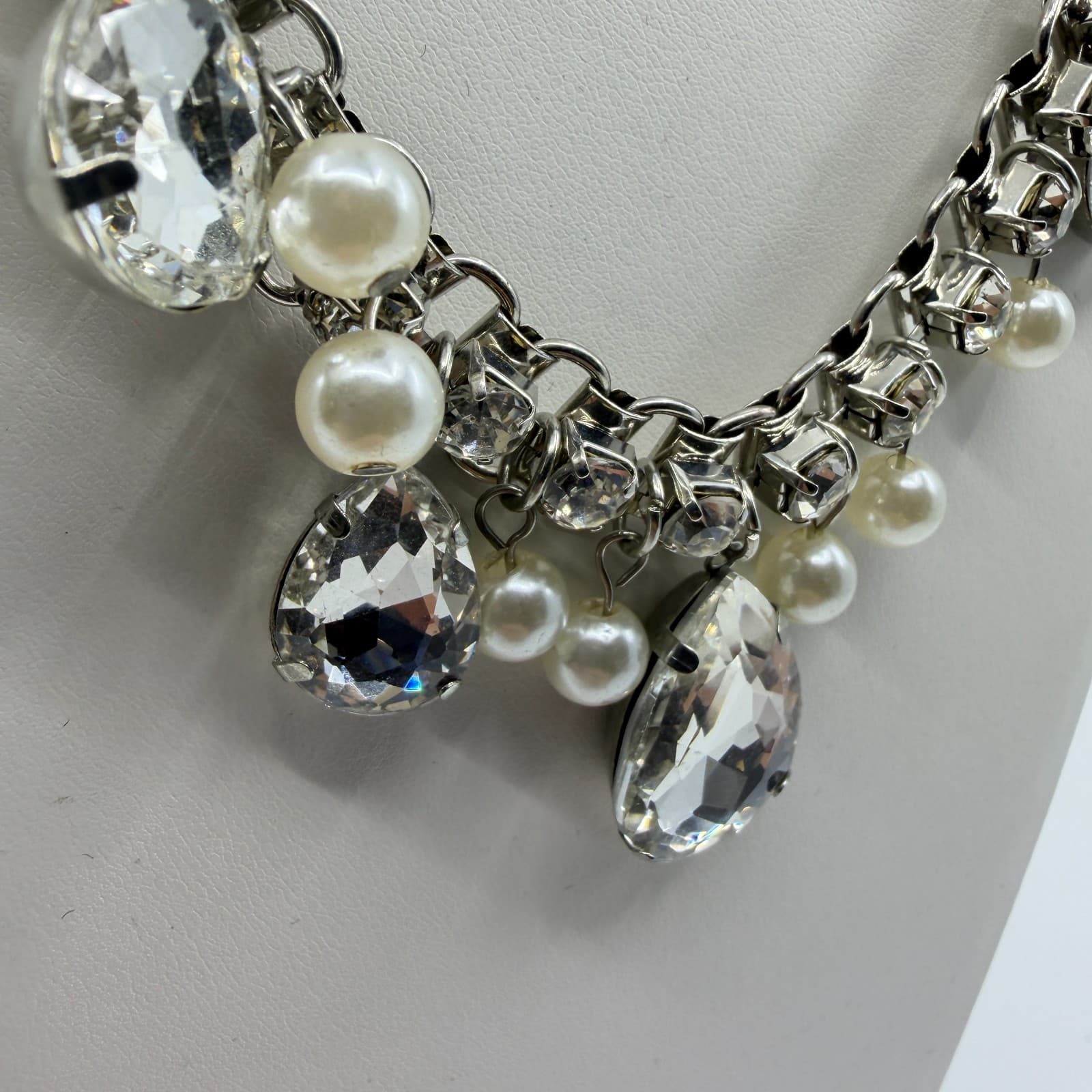 Glamorous Statement Necklace Clear Crystal Teardrop Faux Pearl Silver Tone Party - Thumbnail 4